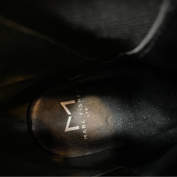 Marc Fisher Henly Black Leather Chain Bootie 7M - Picture 14 of 16